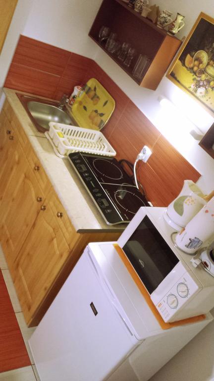 Virag Apartmanhaz Sopron Exteriör bild